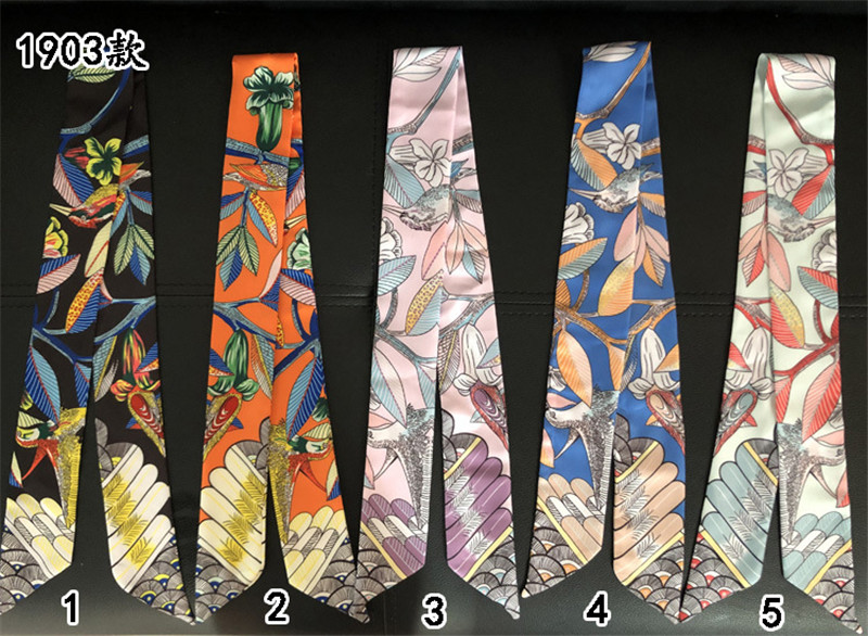 Luxury Brand Hummingbird Print - Silk Neck Scarf 评论和价格